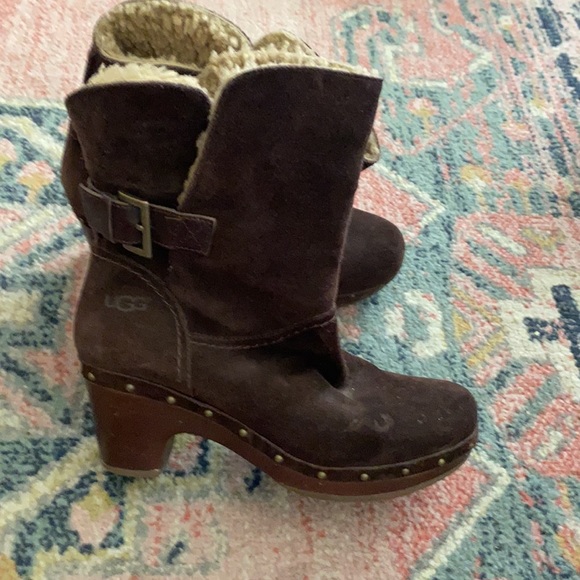 Ugg boots - Picture 2 of 2